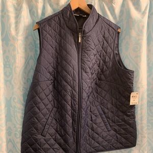 Navy Blue women’s quilted vest